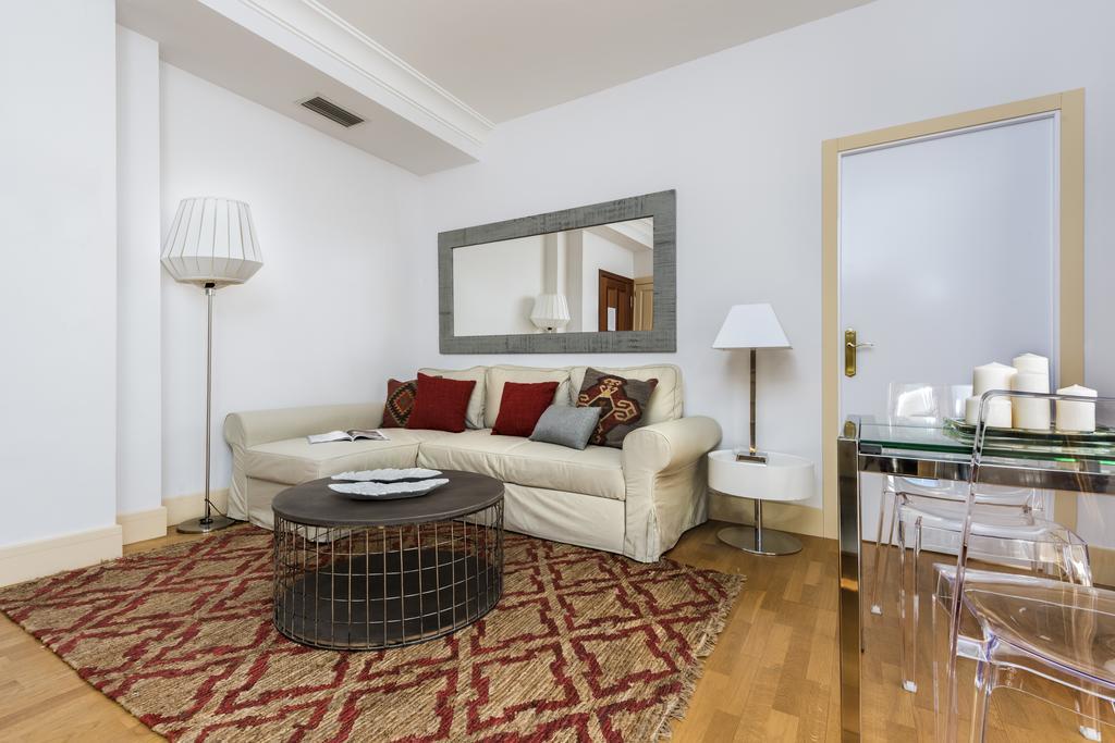 Genteel Home Vinuesa Sevilla Eksteriør billede